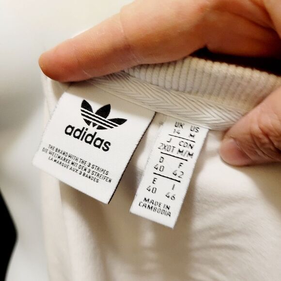 2/$20 Adidas White & Black Cropped Top Size: M - Picture 7 of 7